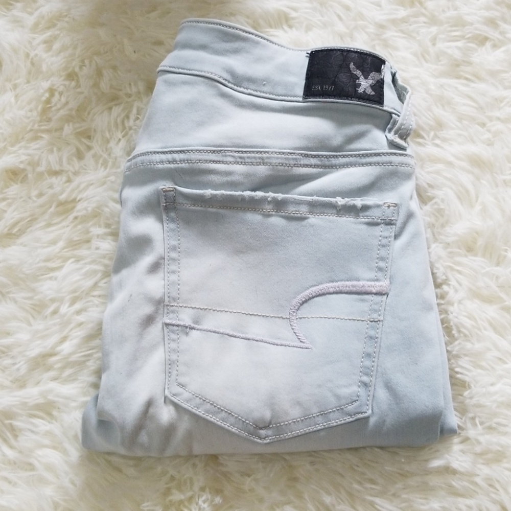 American Eagle Distressed Jegging